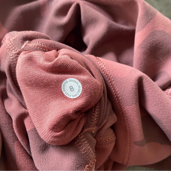 Lululemon Align Crop *21" Heritage 365 Camo Brier Rose Multi - Picture 3 of 7